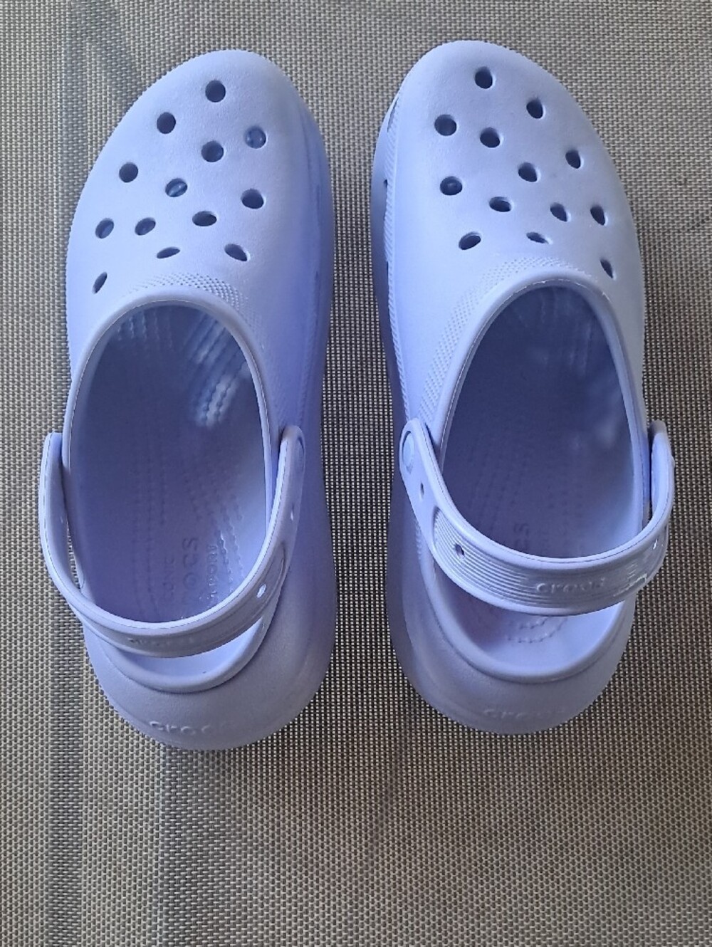 CROCS Ladies Lavender Slip-On Clog with Heel Strap - Picture 4 of 4